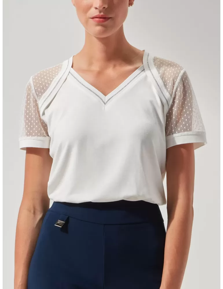 T-shirt bianca a V con pizzo sulla spalla Fuego Woman fino alla 54