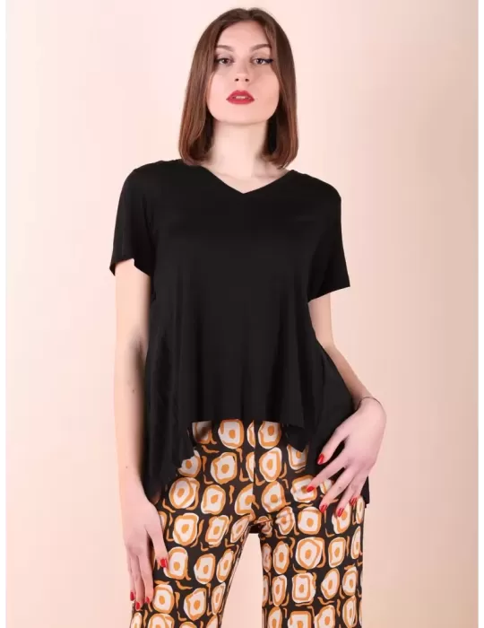 Fuego Woman plus size plain black A-shaped t-shirt with back plissè Fuego Woman plus size plain black A-shaped t-shirt with back plissè