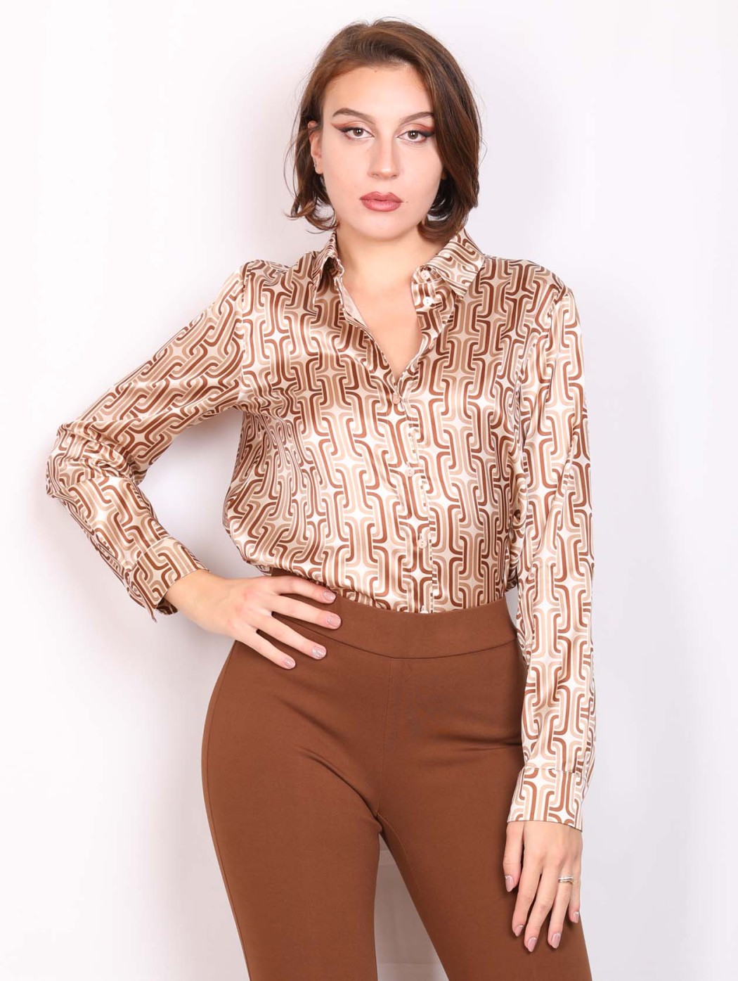 Riva Tricot beige and brown...