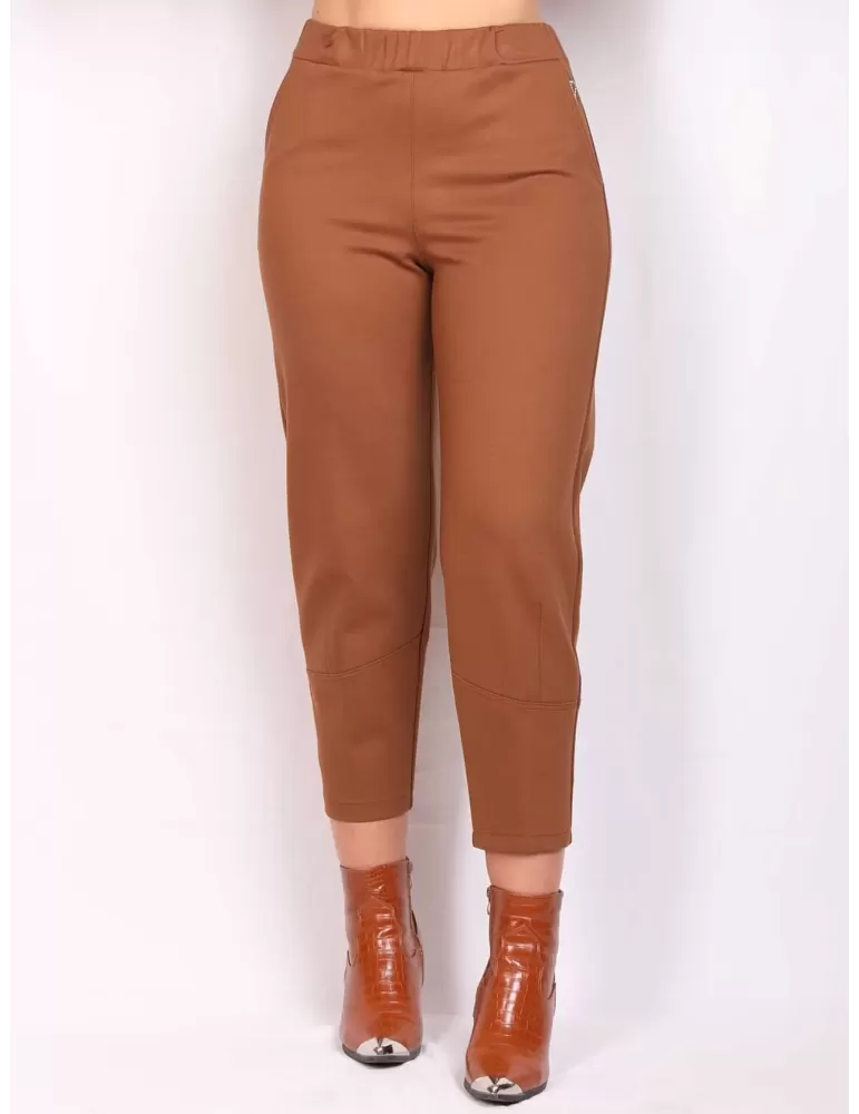 Thick jersey cargo brown ankle trousers by Volpato Thick jersey cargo brown ankle trousers by Volpato