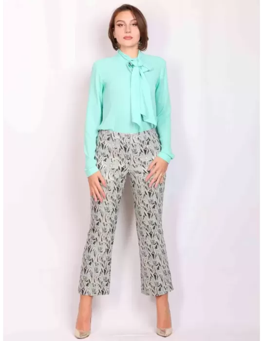 Maesta Milano online | Camicia in crepe verde acqua con sciarpetta