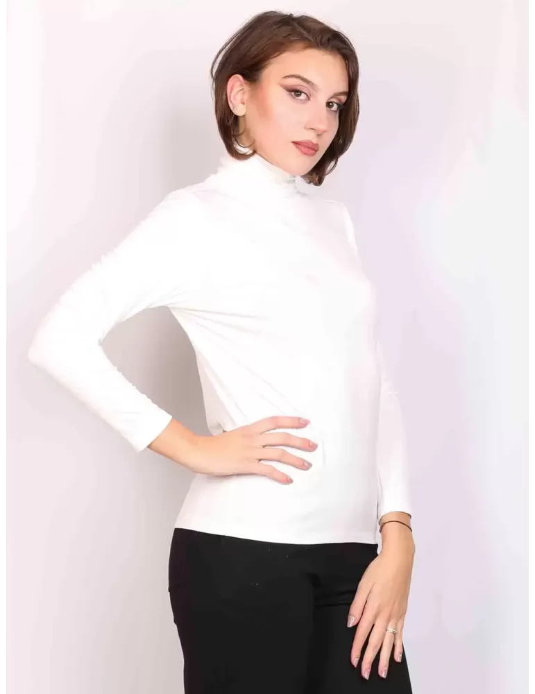 Amethist Italy milky white cotton turtleneck t-shirt long sleeves