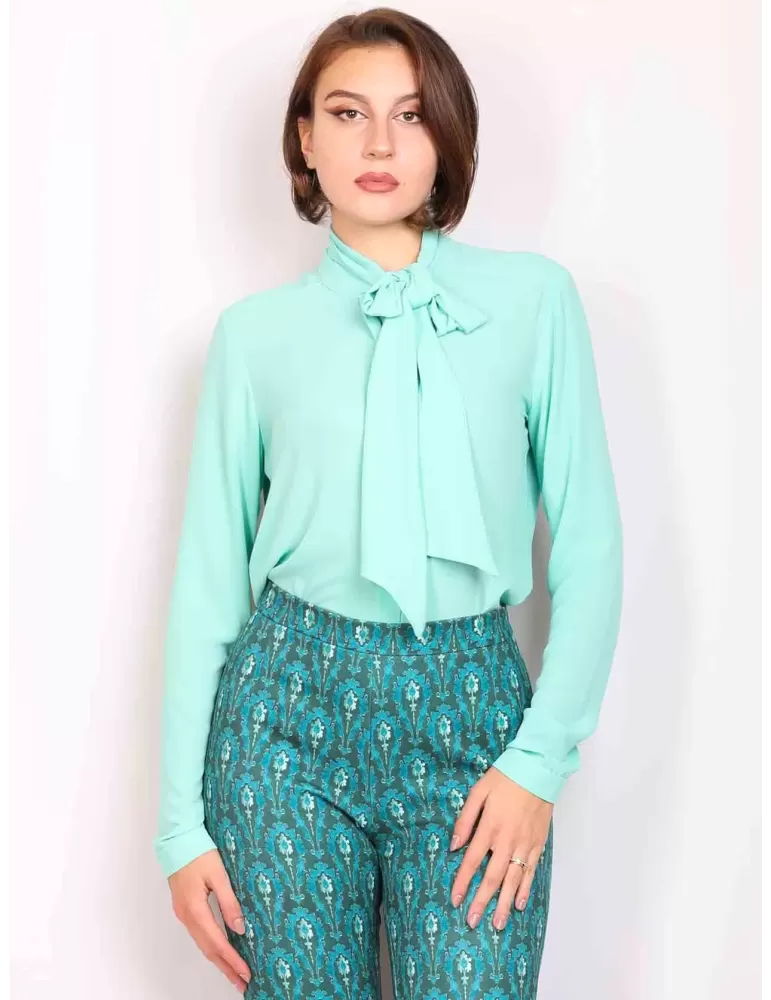 Maesta Milano water green silk pull-on shirt with scarf Maesta Milano water green silk pull-on shirt with scarf