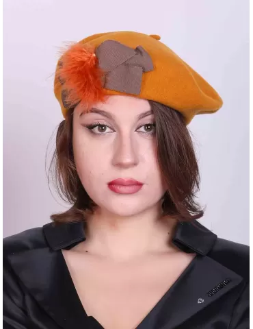 Mustard yellow wool beret hat with ribbon and plume Complit 2