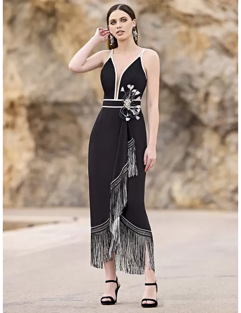 Sonia Pena black and white low neck dress with fringes Sonia Pena black and white low neck dress with fringes