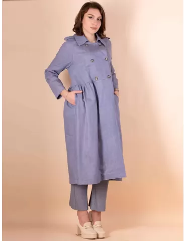 Maesta Milano 2023 | Giacca lunga sploverino in denim cotone celeste 2