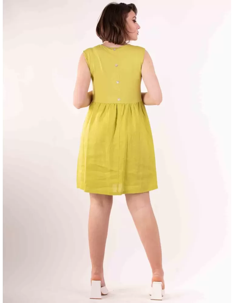 Abito prendisole verde con gonna arricciata in lino | Rubamori online