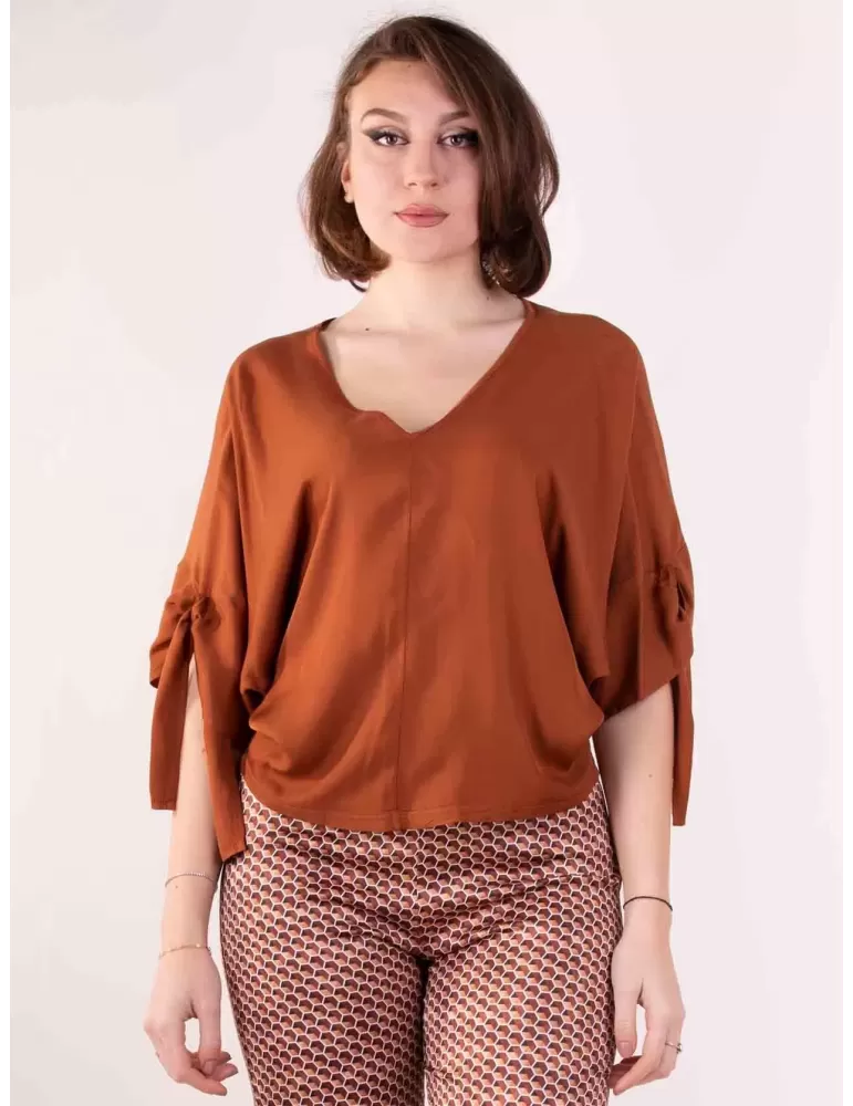 Frida Madè plain brown silk pull-on kimono blouse shirt Frida Madè plain brown silk pull-on kimono blouse shirt