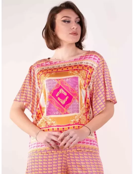 Frida Madè 2023 | White t-shirt fuchsia and orange front printed Frida Madè 2023 | White t-shirt fuchsia and orange front printed