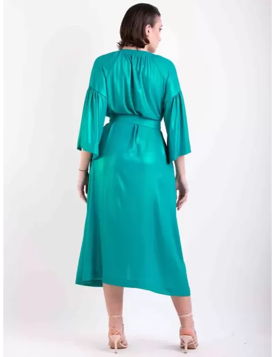 Maesta Glam | Oversized emerald green iridescent blue silk long dress