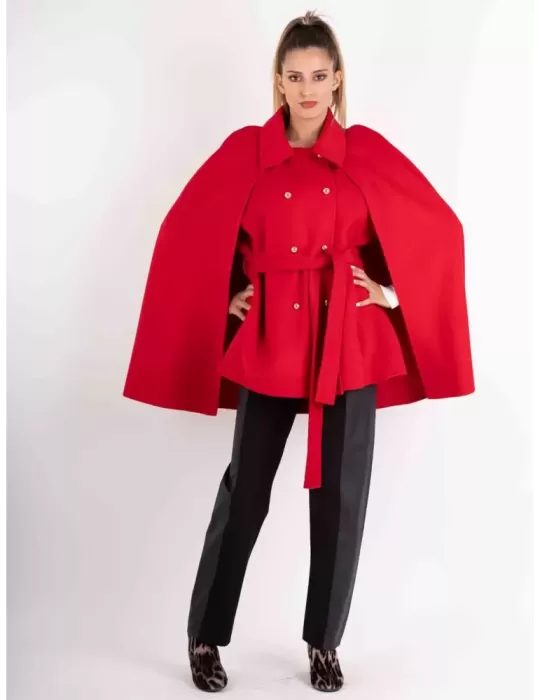 Piero Moretti A/I 2023-24 | Giaccone rosso in lana double con mantella