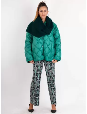 Frida Madè knitwear | Baby alpaca merino bouclè dark green thick scarf 2