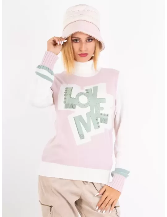Tricot Chic | Dolcevita rosa cashmere con ricamo LOVE in pelle verde