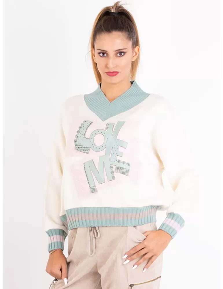 Tricot Chic Luxury Knitwear | V-neck box sweater leather embroidery Tricot Chic Luxury Knitwear | V-neck box sweater leather embroidery