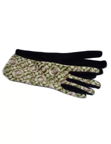 Green and pink circles pattern black pile fashion gloves 2
