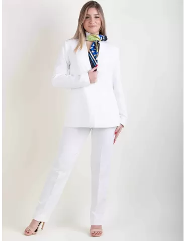 Paz Torras 2024 | White tuxedo jacket with trousers two piece suit 2