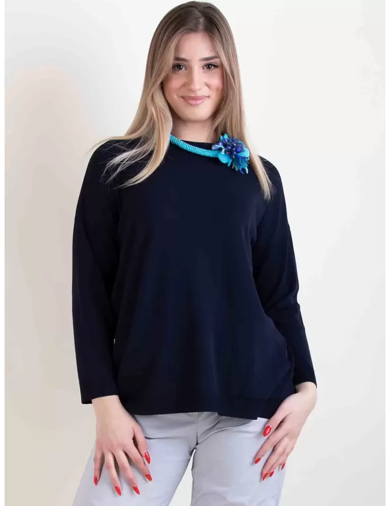 Volpato Italy dark blue viscose pullover sweater with pockets Volpato Italy dark blue viscose pullover sweater with pockets