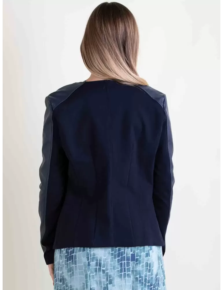 Giacca nera blazer chanellina in eco pelle blu Rubamori fino alla 52