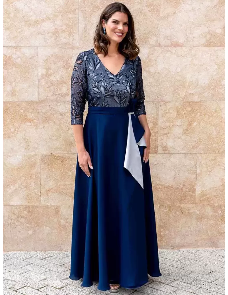 Evassè plus size dark blue formal gown with lace and sleeves