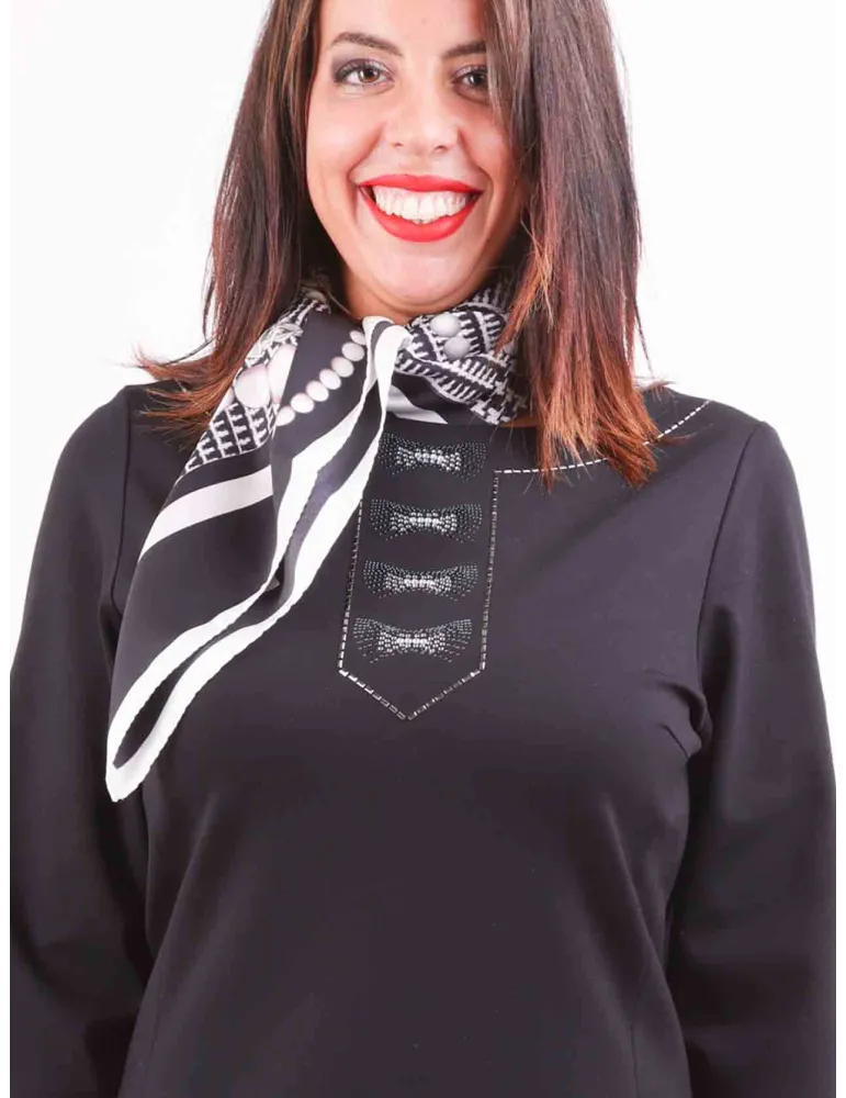 Piero Moretti | Black and white printed twill silk satin foulard scarf Piero Moretti | Black and white printed twill silk satin foulard scarf