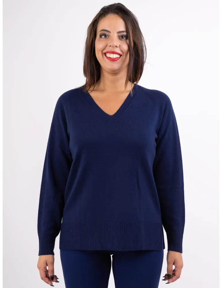 Frida Madè Italian Knitwear | Navy blue merino wool long V sweater Frida Madè Italian Knitwear | Navy blue merino wool long V sweater