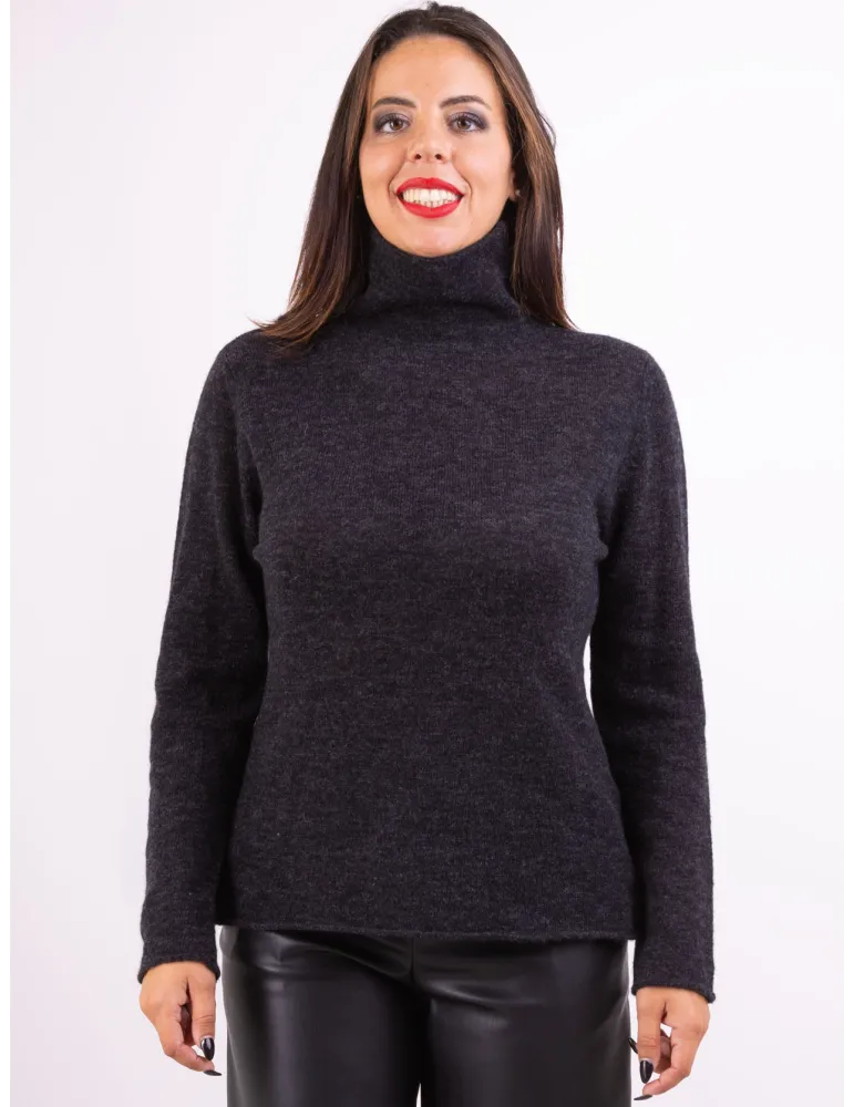 Frida Madè Italian Knitwear | Black merino alpaca turtleneck sweater Frida Madè Italian Knitwear | Black merino alpaca turtleneck sweater