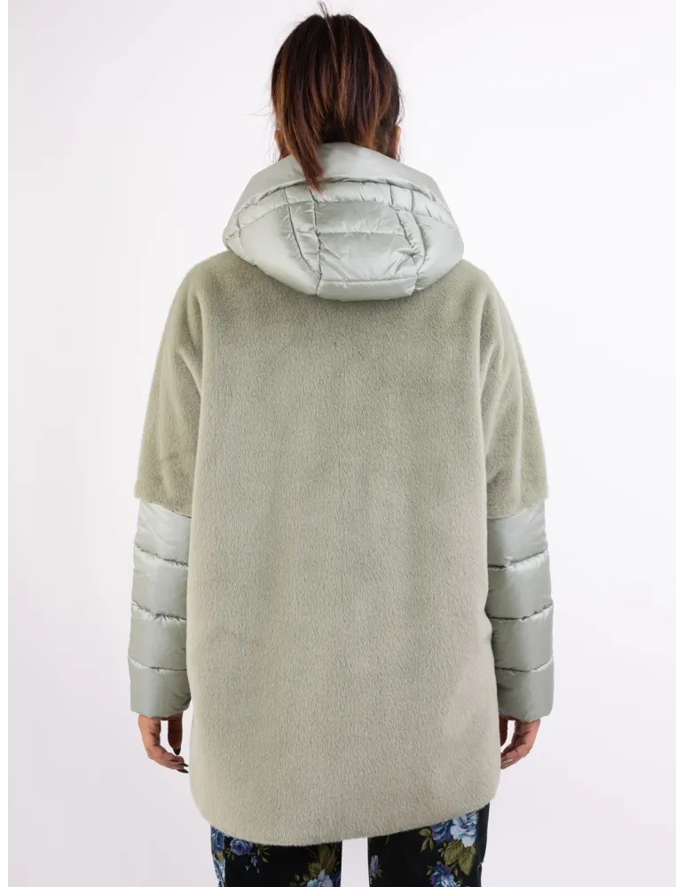 Milestone Outerwear | Giaccone eco montone verde chiaro con cappuccio