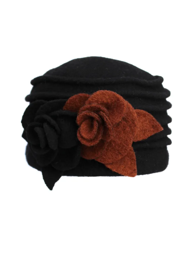 Cappelli donna Complit | Cuffia in pura lana nero con ricamo di rose Cappelli donna Complit | Cuffia in pura lana nero con ricamo di rose
