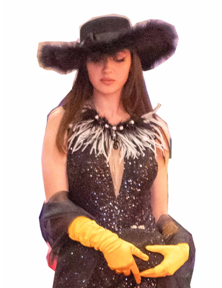 Cappello nero elegante a falda larga con piume | Complit Fashion Hats