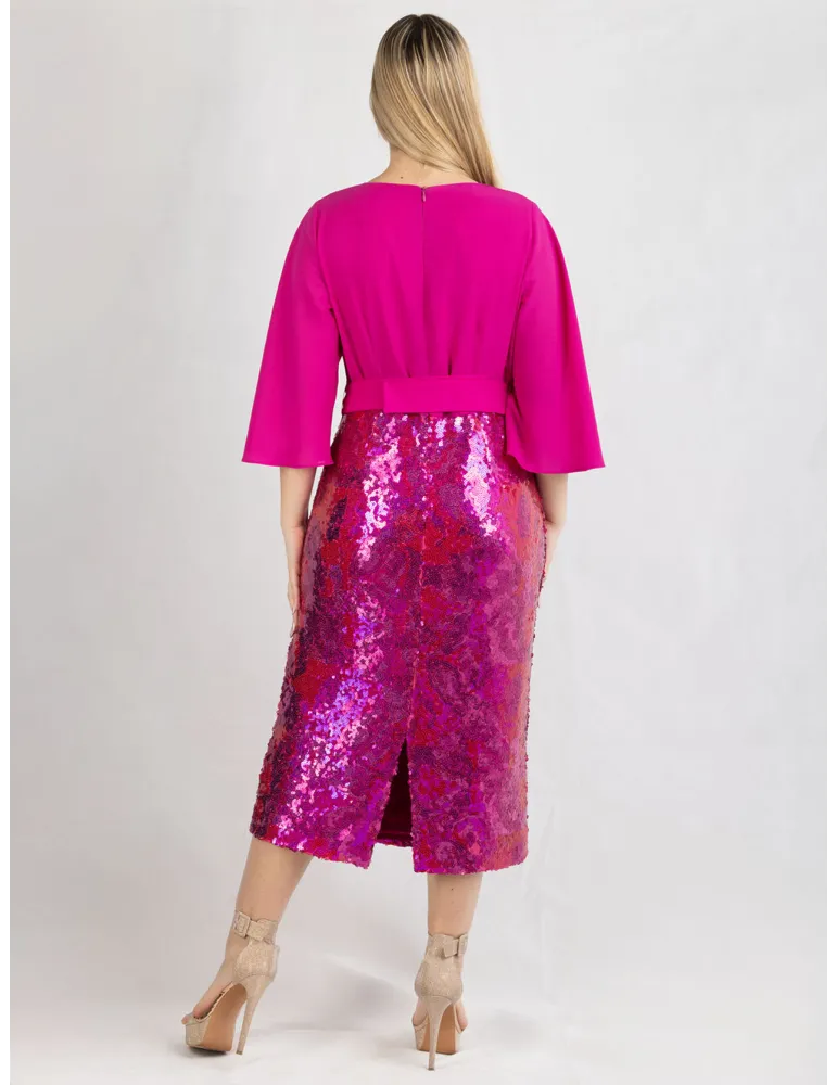 Dazzling Fuchsia sheath dress with shiny sequins skirt | Evassè 2025