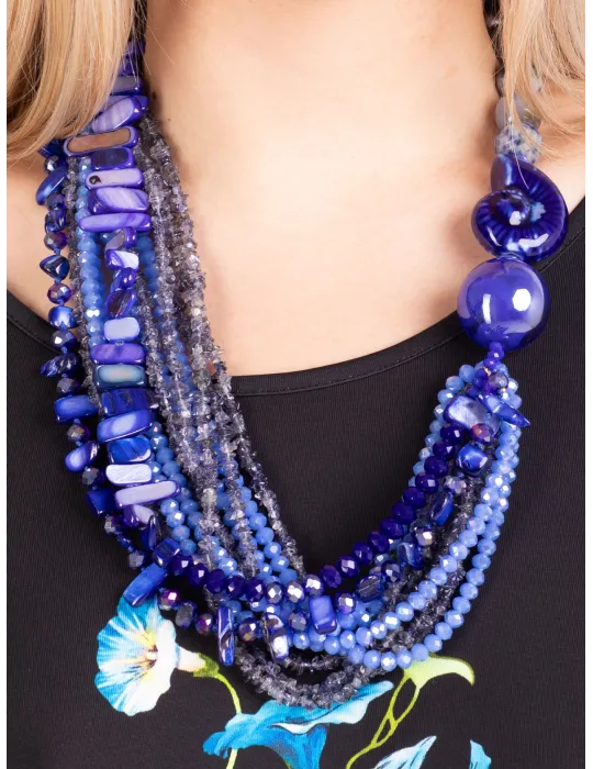 Collana artigianale azzurra con cristalli e conchiglie