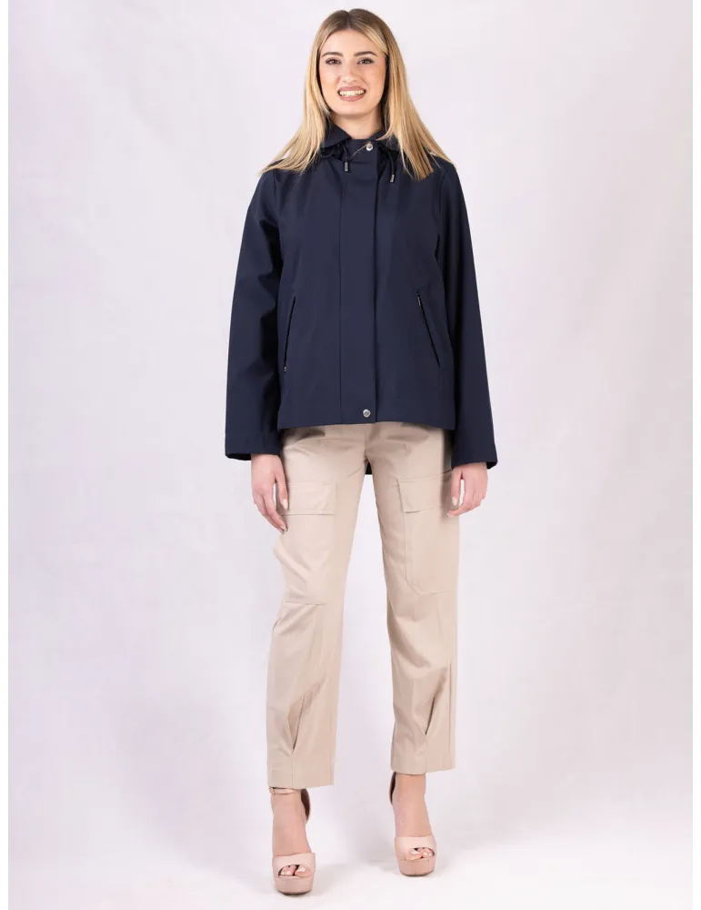 Giacca impermeabile blu denim col cappuccio fino alla tg 54