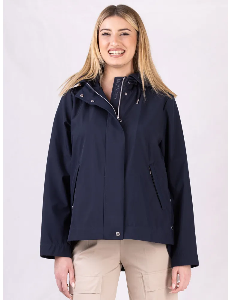 Giacca impermeabile blu denim col cappuccio fino alla tg 54