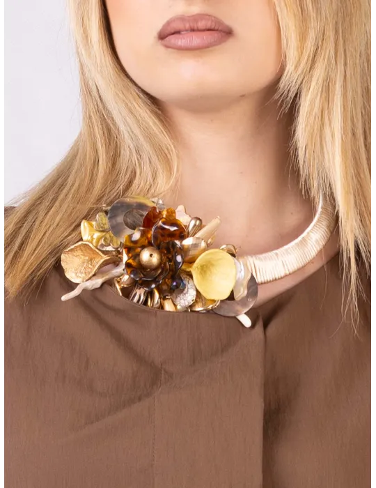 Handmade rigid short necklace with bronze worked flower