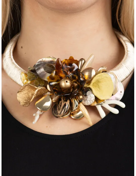 Handmade rigid short necklace with bronze worked flower Handmade rigid short necklace with bronze worked flower