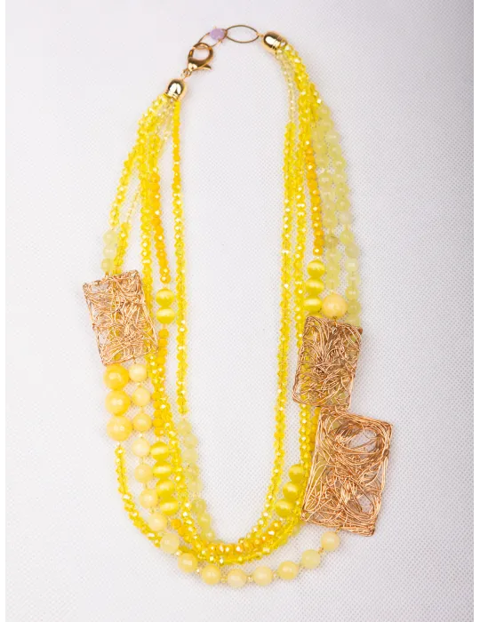 Collana artigianale lunga pietre gialle con medaglioni filigrana oro Collana artigianale lunga pietre gialle con medaglioni filigrana oro