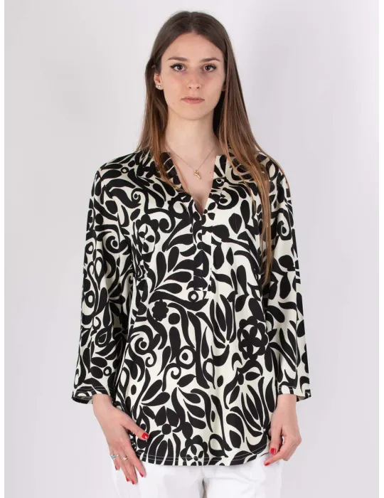 Blusa kaftano in viscosa fantasia panna e nero Rubamori Blusa kaftano in viscosa fantasia panna e nero Rubamori