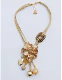 Collana lunga in seta beige e oro con fiore oro e medaglione indiano rosso