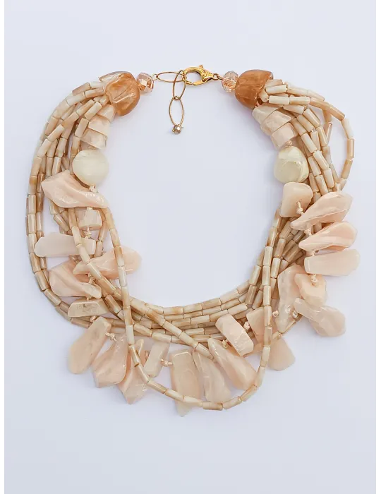 Collana artigianale multi-fili con pietre naturali rosa cipria Collana artigianale multi-fili con pietre naturali rosa cipria