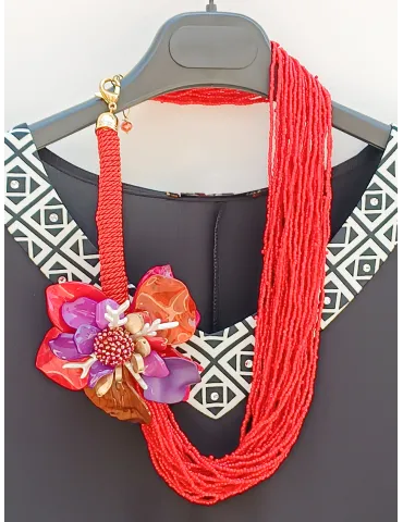 Handmade rigid short necklace with bronze worked flower