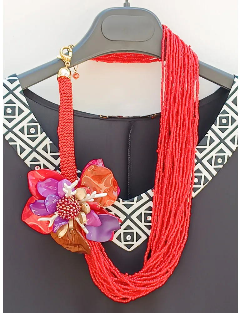 Handmade rigid short necklace with pearl worked flower