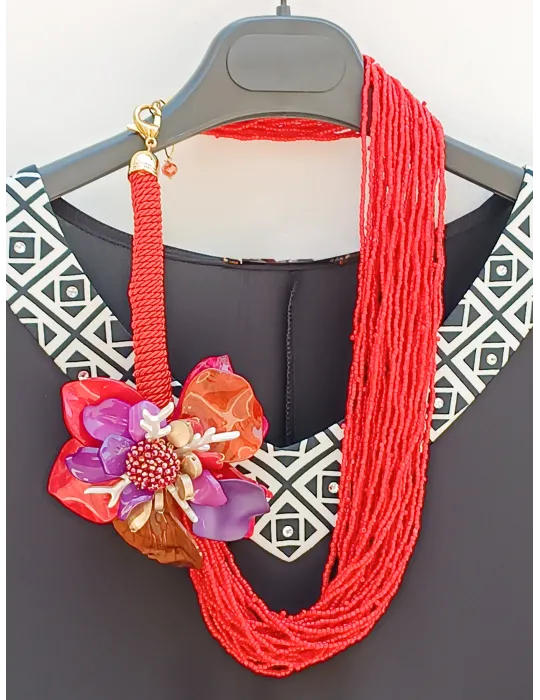 Handmade rigid short necklace with bronze worked flower