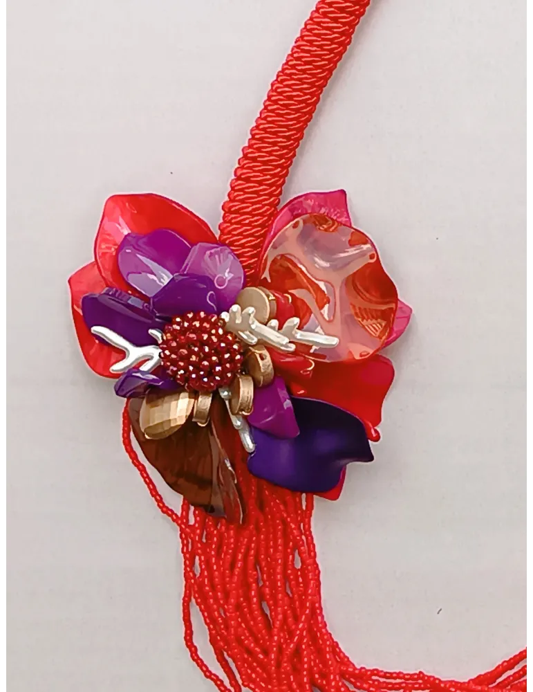 Handmade rigid short necklace with pearl worked flower