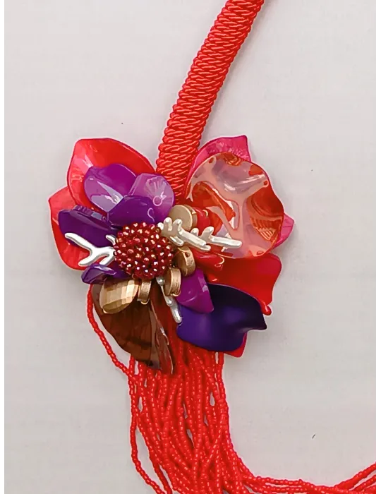 Handmade rigid short necklace with bronze worked flower