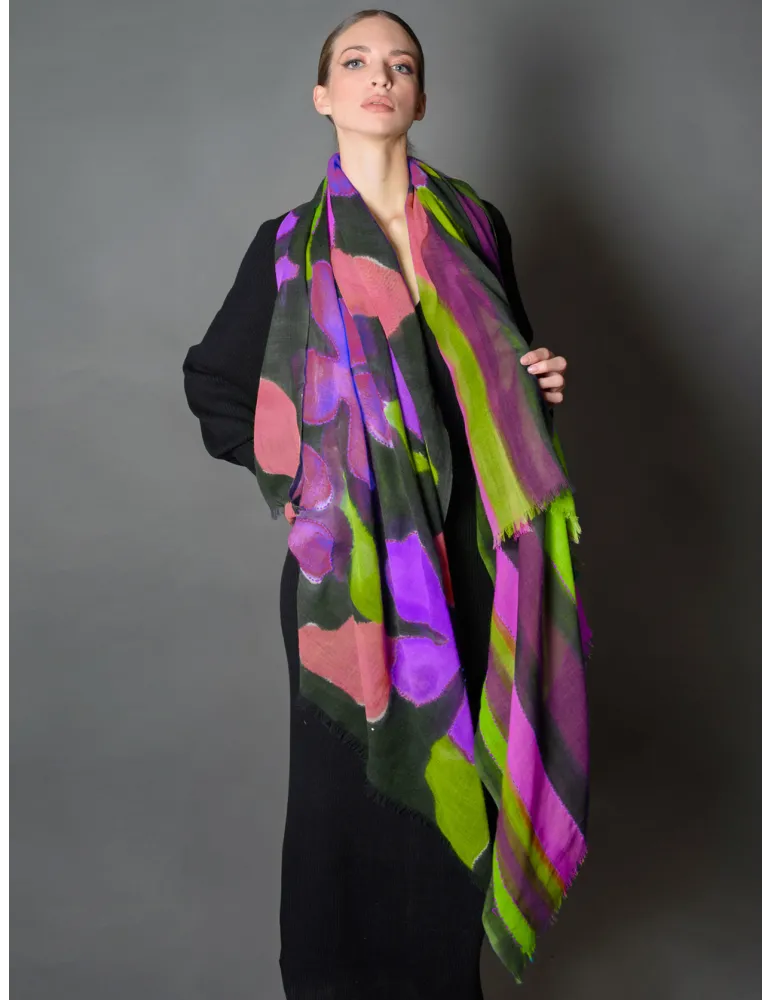 Maxi sciarpa lana batik e ricamo sul fucsia e arancio Bissoli