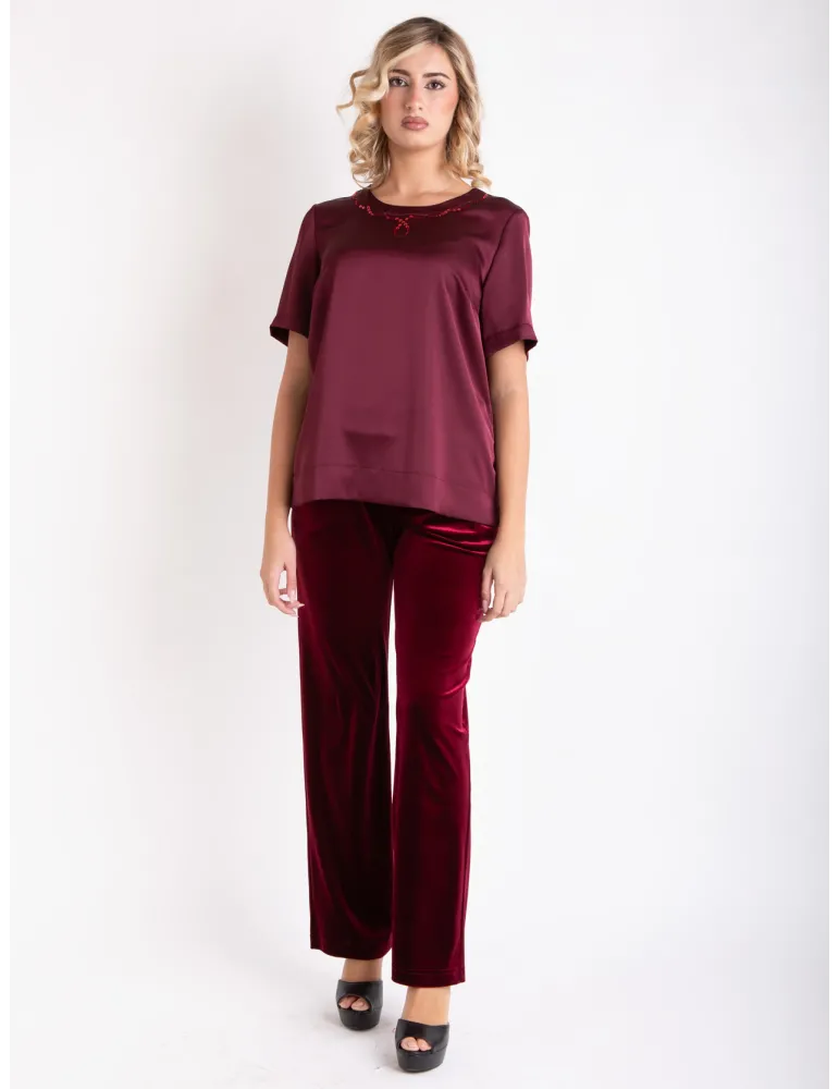 Blusa di raso bordeaux con strass fino alla taglia 60 | Piero Moretti