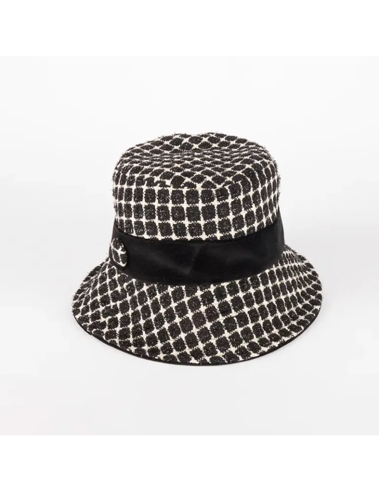 Chanel-Style Cloche Hat with Velvet details | Complit Italian Elegance