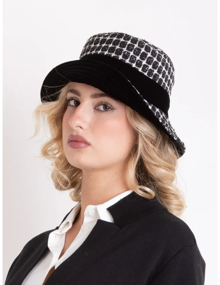 Chanel-Style Cloche Hat with Velvet details | Complit Italian Elegance