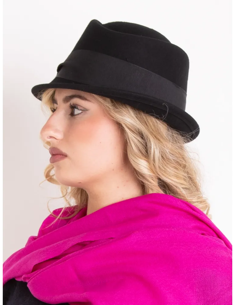 Elegant black high-crown felt hat by Complit