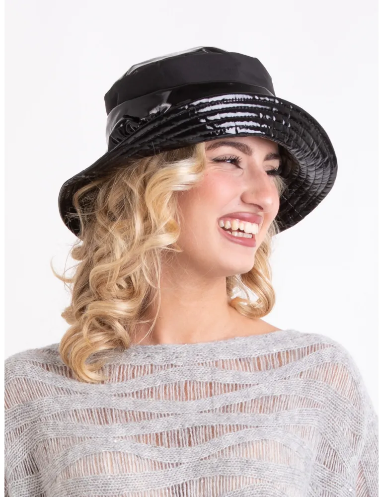 Complit Fashion Hats | Cappello cloche antipioggia in vernice nera